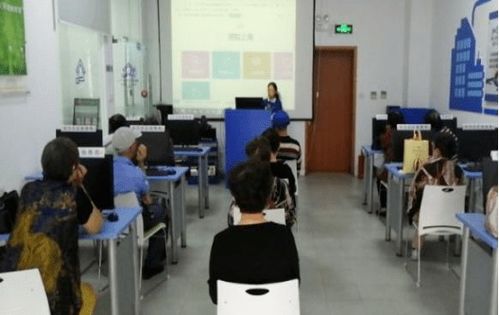 家門口的旅游咨詢服務來啦 一站式解決您的吃住行游購娛