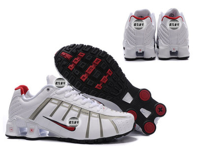莆田運(yùn)動(dòng)鞋批發(fā) 深度解析NIKE SHOX NZ三代O與Leven新款女鞋現(xiàn)貨供應(yīng)